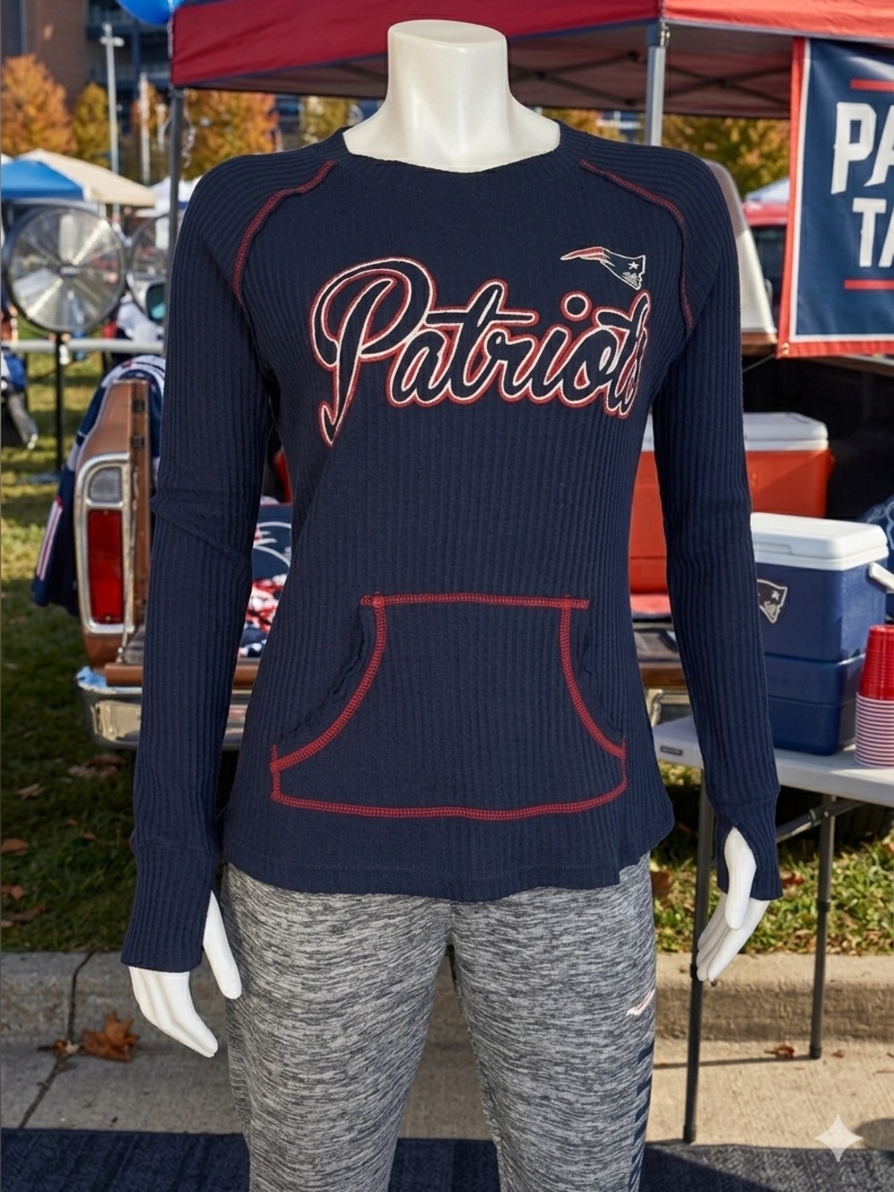 NFL Team Apparel Women's New England Patriots Waffle Knit Top Size M